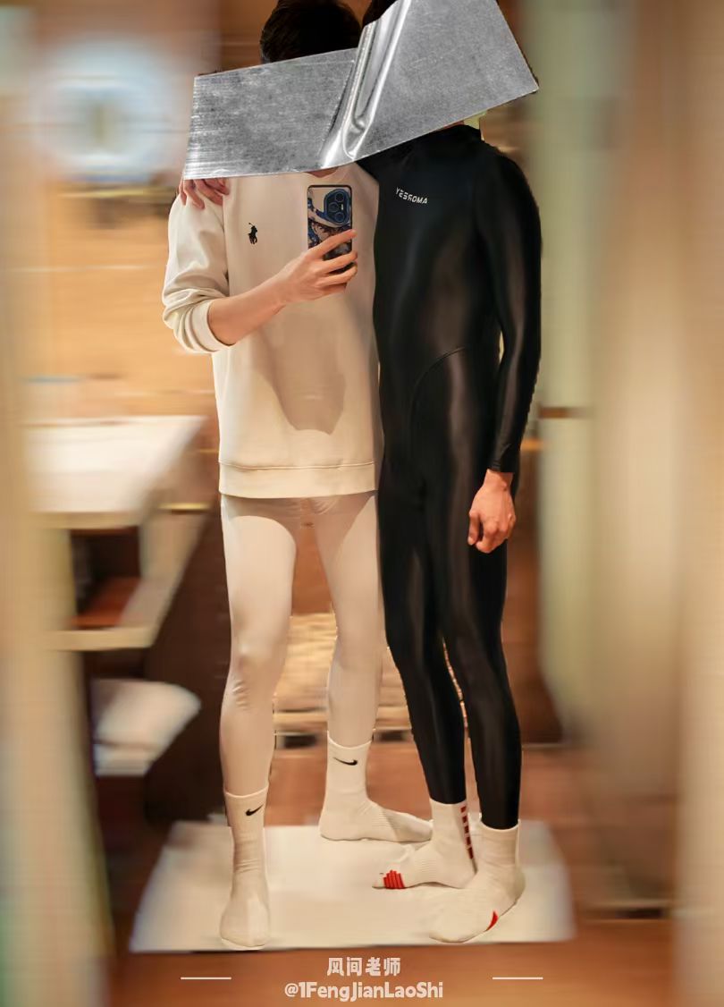 白+黑组合
#高弹 #白袜 #amoresy
