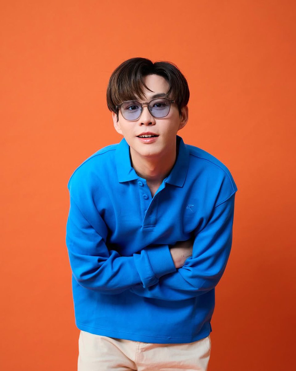 BBVERs_WORLD's tweet photo. Frame: Nelly
แว่นกรอบใสเลนส์สี Colorwear
ลุคนี้โดดเด่นด้วยกรอบใส พร้อมเลนส์สีสัน Colorwear
เพิ่มความสนุก และทันสมัยให้กับการแต่งตัว แมตซ์กับเสื้อทรงโอเวอร์ไซส์แนว Street ทำให้ลุคมีความเป็นเอกลักษณ์ไม่ซ้ำใคร
#beyondordinary #glassiqbever
#GlazziqtoGlassiq #Glassiq
#bbverpj @bbverpj