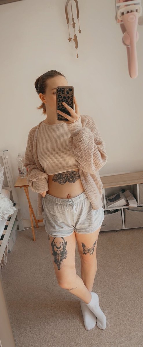 bambigodess's tweet photo. You can’t touch this 😇 #findom #PaypigProblems  #paypig  #findomnewbie #payme https://t.co/oX4YhZIhmF