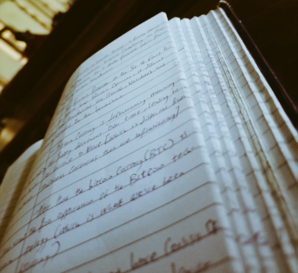 MonarchOfTech tweet media