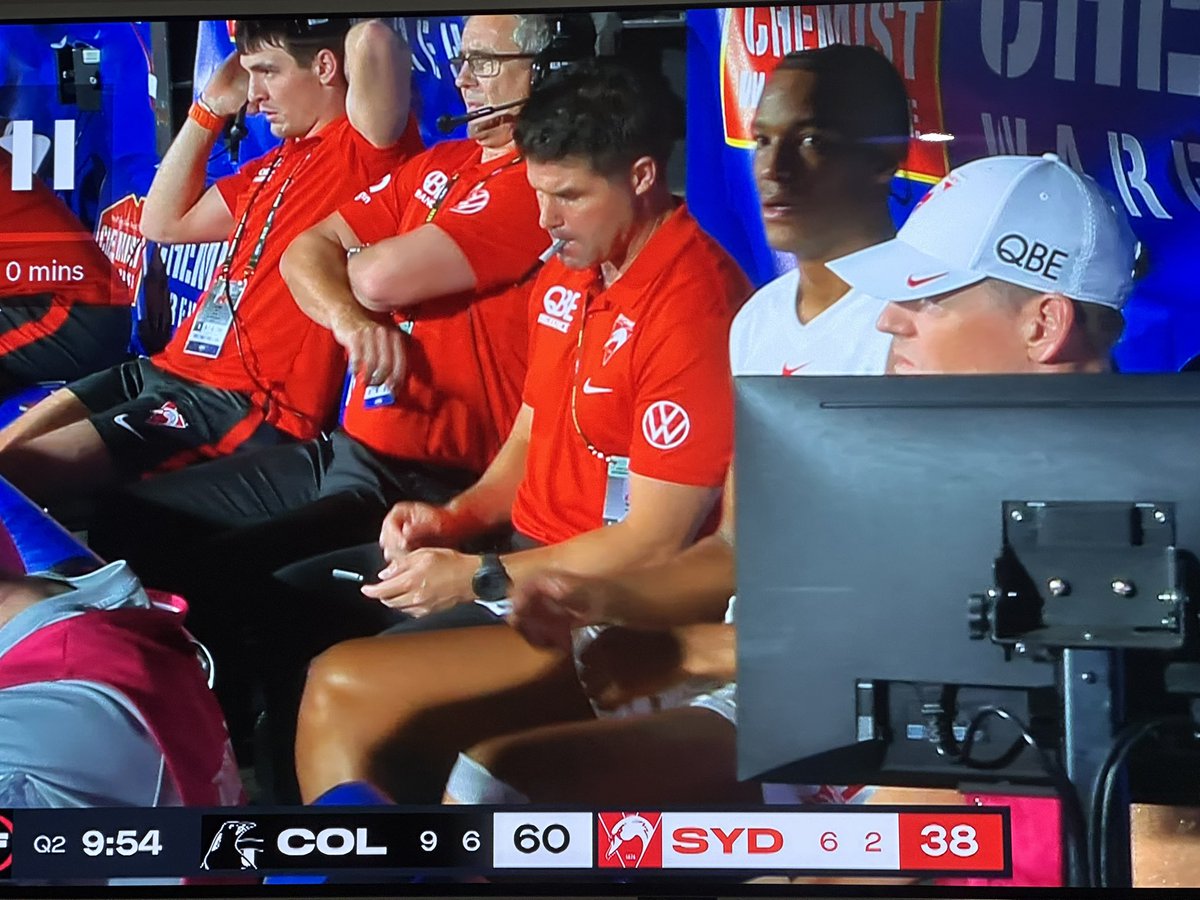 Hey <a href="/TomChadwick_7/">Tom Chadwick</a> how are you on your phone while on the bench? #aflswanspies <a href="/AFL/">AFL</a>