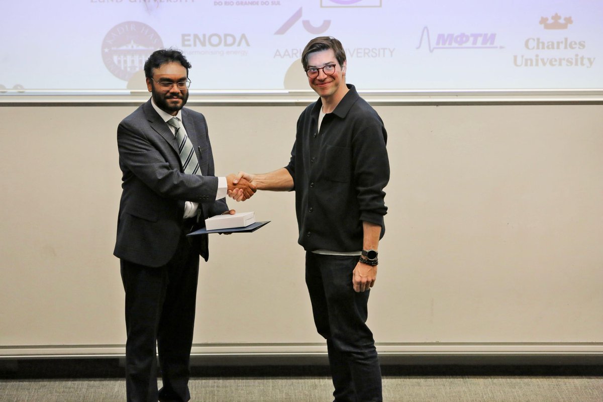 🎤 Kamil Tylinski of <a href="/ucl/">UCL</a> presented his abstract at the BBA's 7th Blockchain International Scientific Conference #ISC2025.

#BBA #Crypto #Blockchain #JBBA
<a href="/Exponential_Sci/">Exponential Science</a> 
<a href="/UKCBT_org/">UK CBT</a>