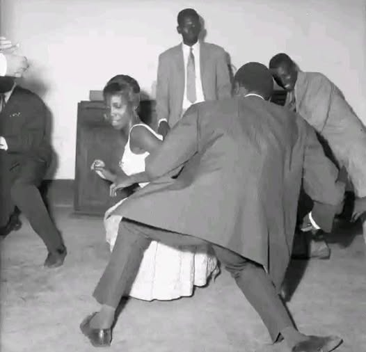 Naitwa_Mike's tweet photo. @KANUParty_ke Admin right now! https://t.co/Zub1d2u3YR