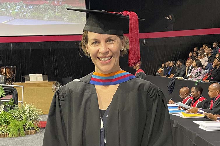 UFSweb's tweet photo. “A mosaic of shimmering light.”
That’s what Katherine Graham would call the story of her life – and after reading it, we’d agree.
Read more: https://t.co/BKMjEc8V6c
#UFSGraduations2025 #ProudlyKovsies https://t.co/yMIVfQXSNl