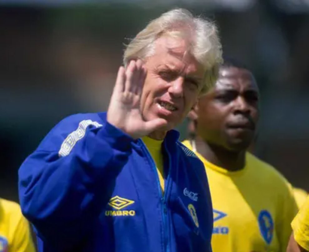 KalushaPBwalya's tweet image. My sincere condolences to the family & football family of the Legend #LeoBeenhakker . Thank you for always believing in us. Every one learned from you. That @ClubAmerica 🦅 (1994-1995) , you gave it legs and wings to fly.
Descanse en paz