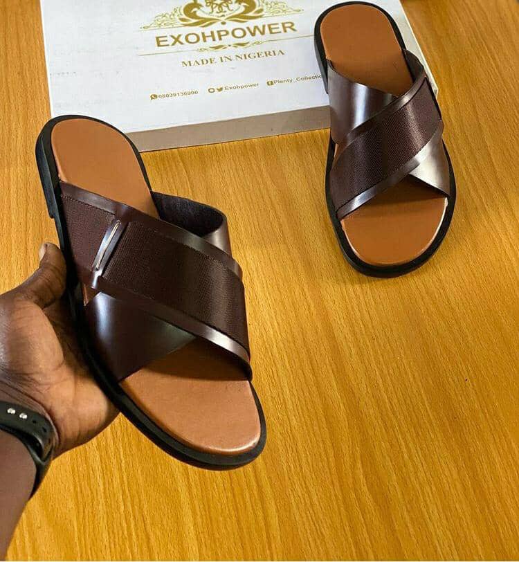 alhassan_bagare's tweet photo. 👞Shoe (palms)

🔖8,500

Available in different sizes 
(40,41,42,43,44)

☎️07062697349

🚚Nationwide Delivery 
#LCDLFAllStars #helevier #يوم_الجمعة https://t.co/KUwM9SOSXM