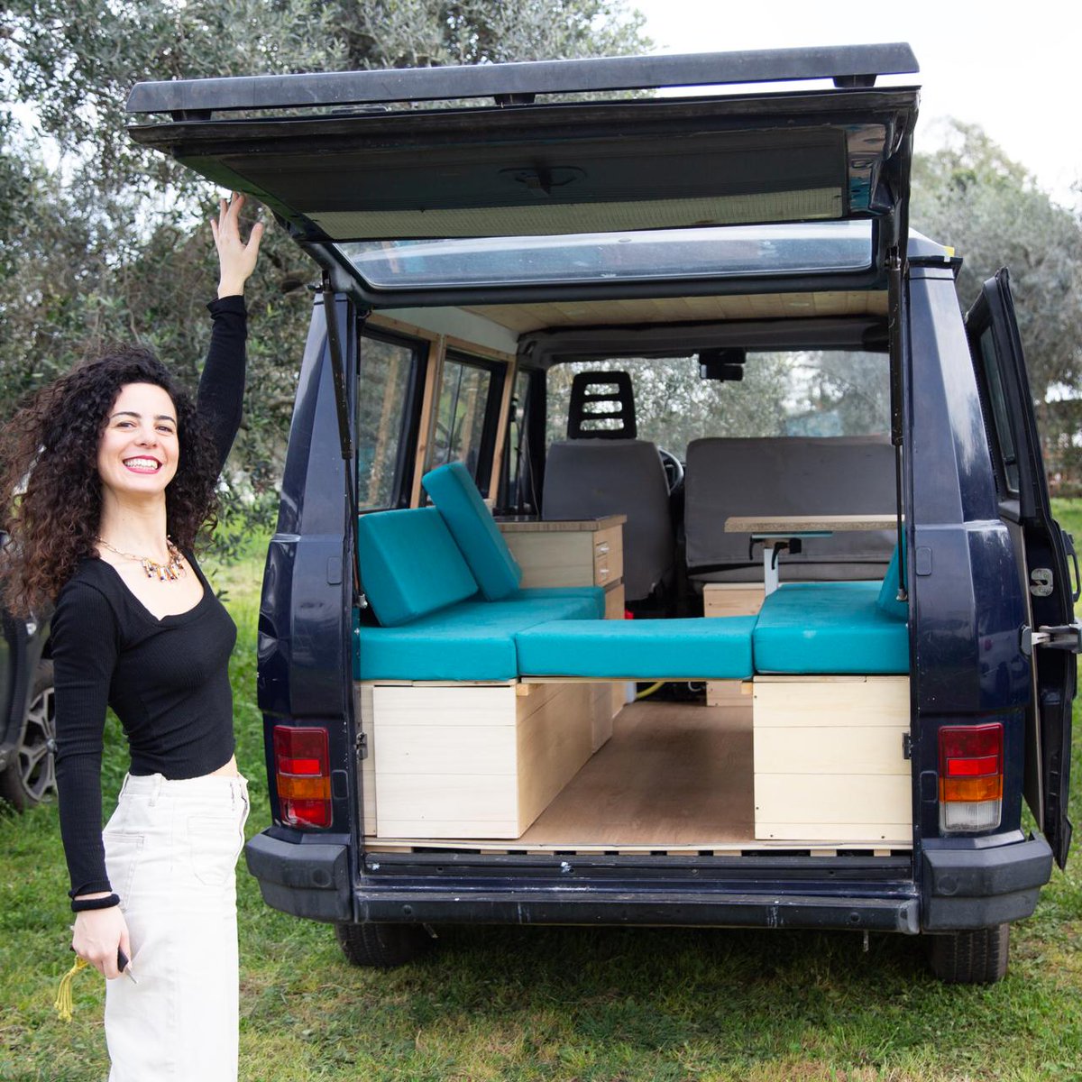🪵🛻Camperizzare un Van: la storia di Eleonora Lucchesi, dalla fisioterapia alla falegnameria youtu.be/PXPc4XltOP4?si…