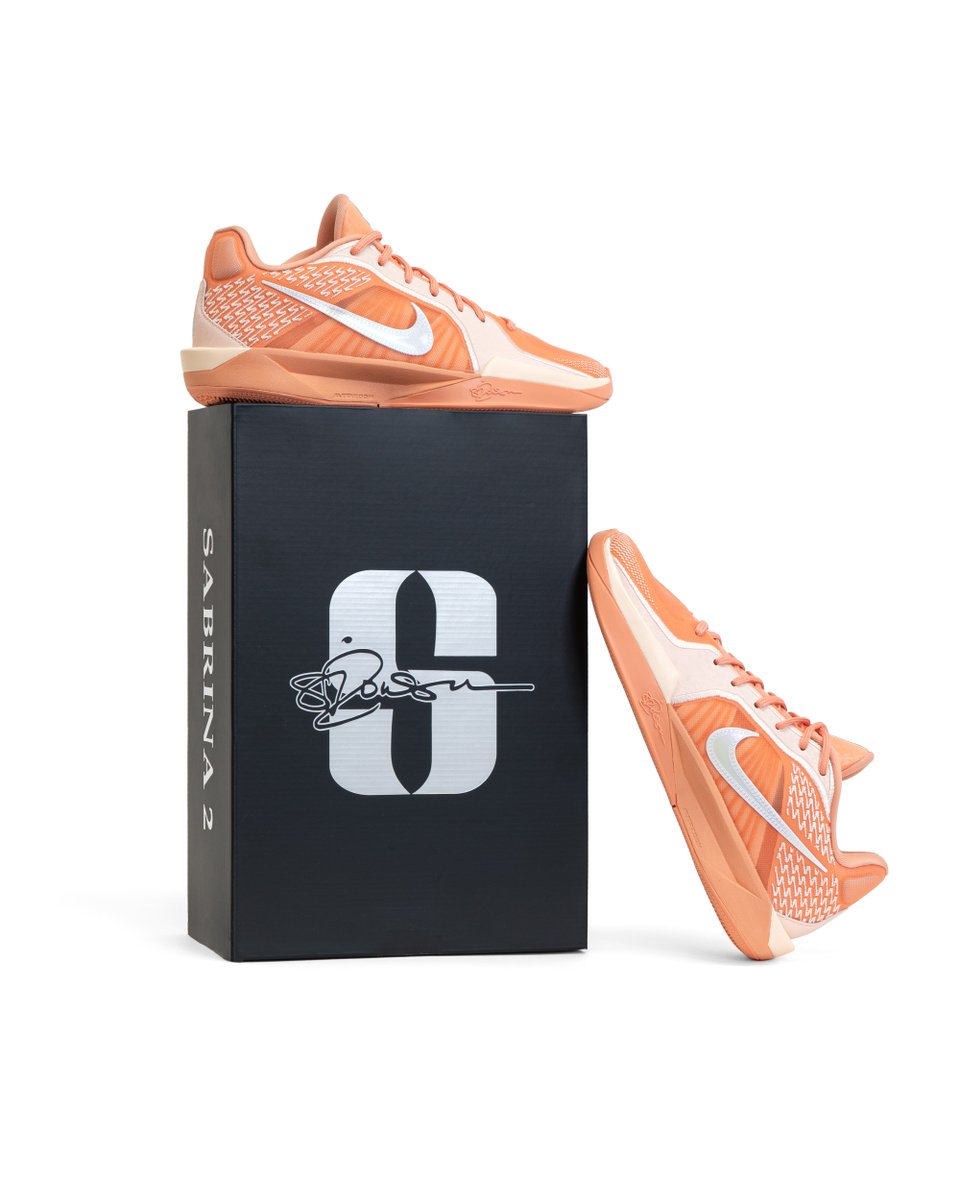 BasketCountry's tweet photo. SABRINA 2 “MIRRORED”
Lo nuevo de Sabrina Ionescu ya está en Basket Country. Vibra con las nuevas sneakers de New York Liberty. 🔥😎👑
#Sabrina2 #BasketCountry #Basketball #Ionescu #Nike #WNBA #NikeBasketball #WnbaShoes #NikeShoes #NikeBasketballShoes #Sneakers https://t.co/6r3s3HgpGw