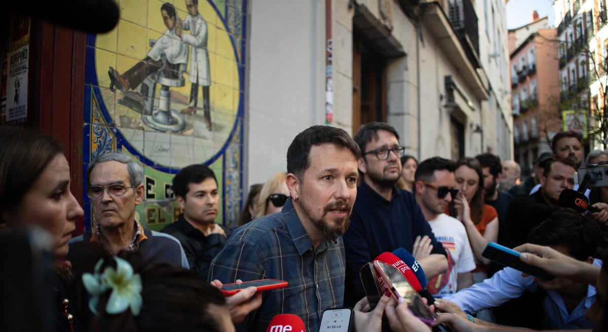 ESPcrave's tweet photo. 🚨 Pablo Iglesias da un ultimátum si no se cumple con el diezmo para su relanzamiento empresarial:

“Todo niño que nazca entre la militancia de podemos será sacrificado.” https://t.co/kgf2ZBlWxa