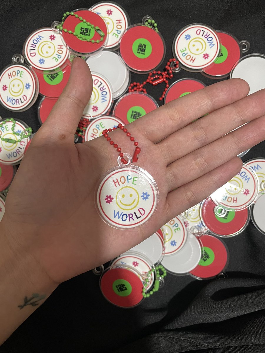 ymkcart's tweet photo. super excited to gift these to d2 goers 🥹 https://t.co/iFC8WxBBzZ
