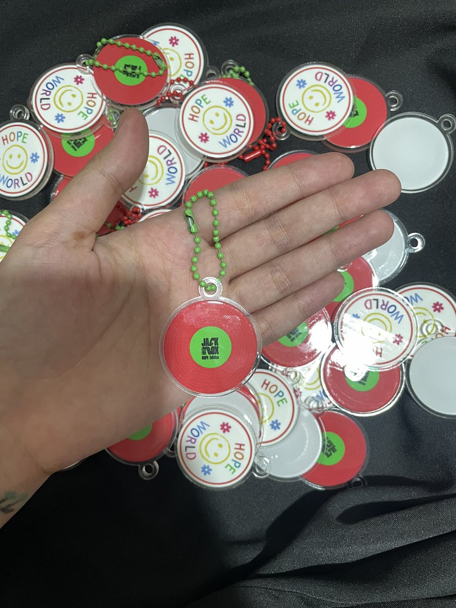 ymkcart's tweet photo. super excited to gift these to d2 goers 🥹 https://t.co/iFC8WxBBzZ