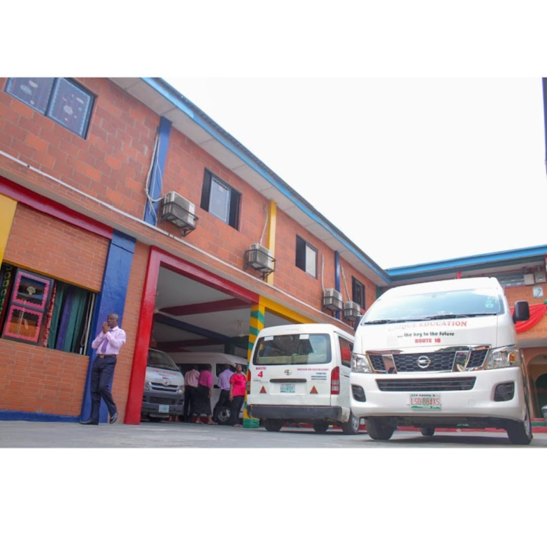 Jesuloluwa9's tweet image. FOR SALE – Private School | Omole Phase 1, Lagos
Fully functional & equipped: 5 buses, 3 generators, ACs, spacious classrooms on 1,400sqm in a secure estate.
₦1B (negotiable) | Title available
Serious buyers only!
Call/WhatsApp: 09029395374
#SchoolForSale #LagosRealEstate