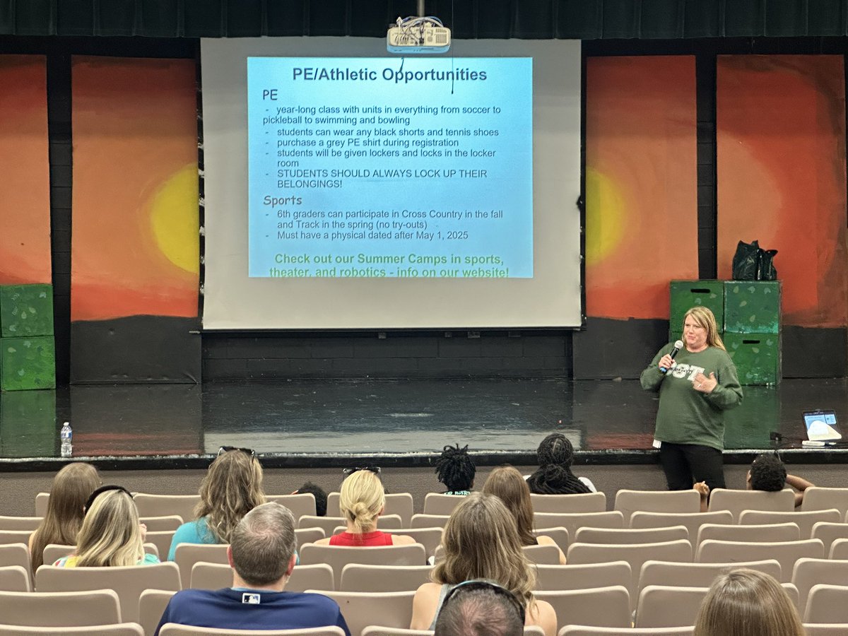CSTWildcatsMS's tweet photo. 5th grade parents hear from the admin counseling team at our 5th grade night. They also heard from 3 sixth grade teachers about what to expect in middle school…a wonderful evening with future Wildcat families!
#CSTROCS
#CSTFamily
#CST25 https://t.co/9jPcl7wvwB