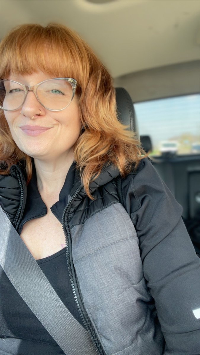 BluSNRedV's tweet photo. Let me know if you saw me! If you didn't,  let me know if you want to!  #carplay #tits #milf #MilkLove #indiana #voyeurism #RedVelvet https://t.co/zwp9osppOJ