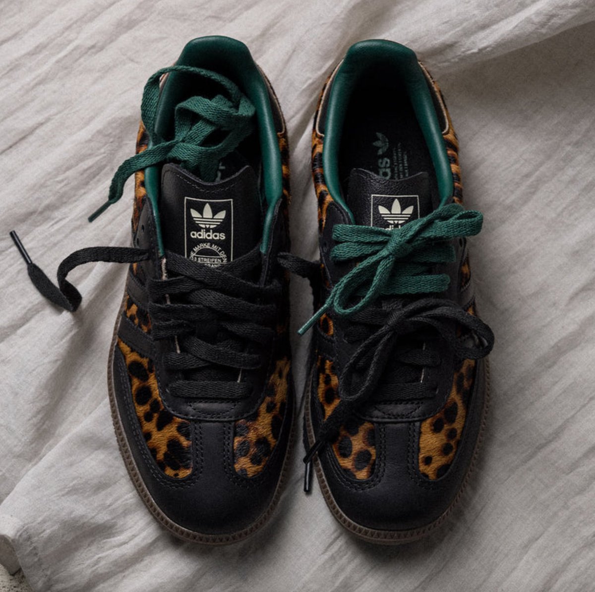 SOLELINKS's tweet image. Ad: RESTOCK👌
Women’s adidas Samba OG Leopard 'Core Black/Collegiate Green'     
=&amp;gt; bit.ly/4giUC55