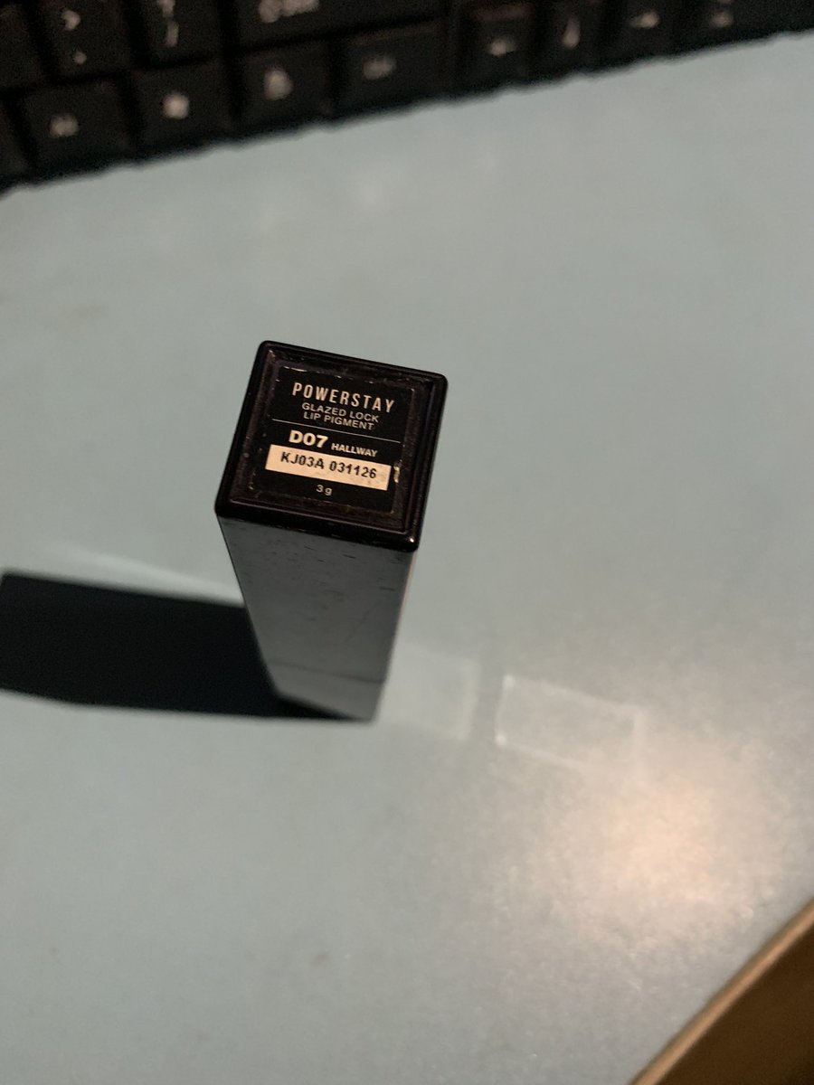 ppinkishy's tweet photo. wts preloved make over powerstay glazed shade D07 hallway 
lumayan sering dipakai

link shopee https://t.co/UHBhOIGGex

exp 03-11-2026
22k (include admin🍊) https://t.co/CBXgBhPjO5