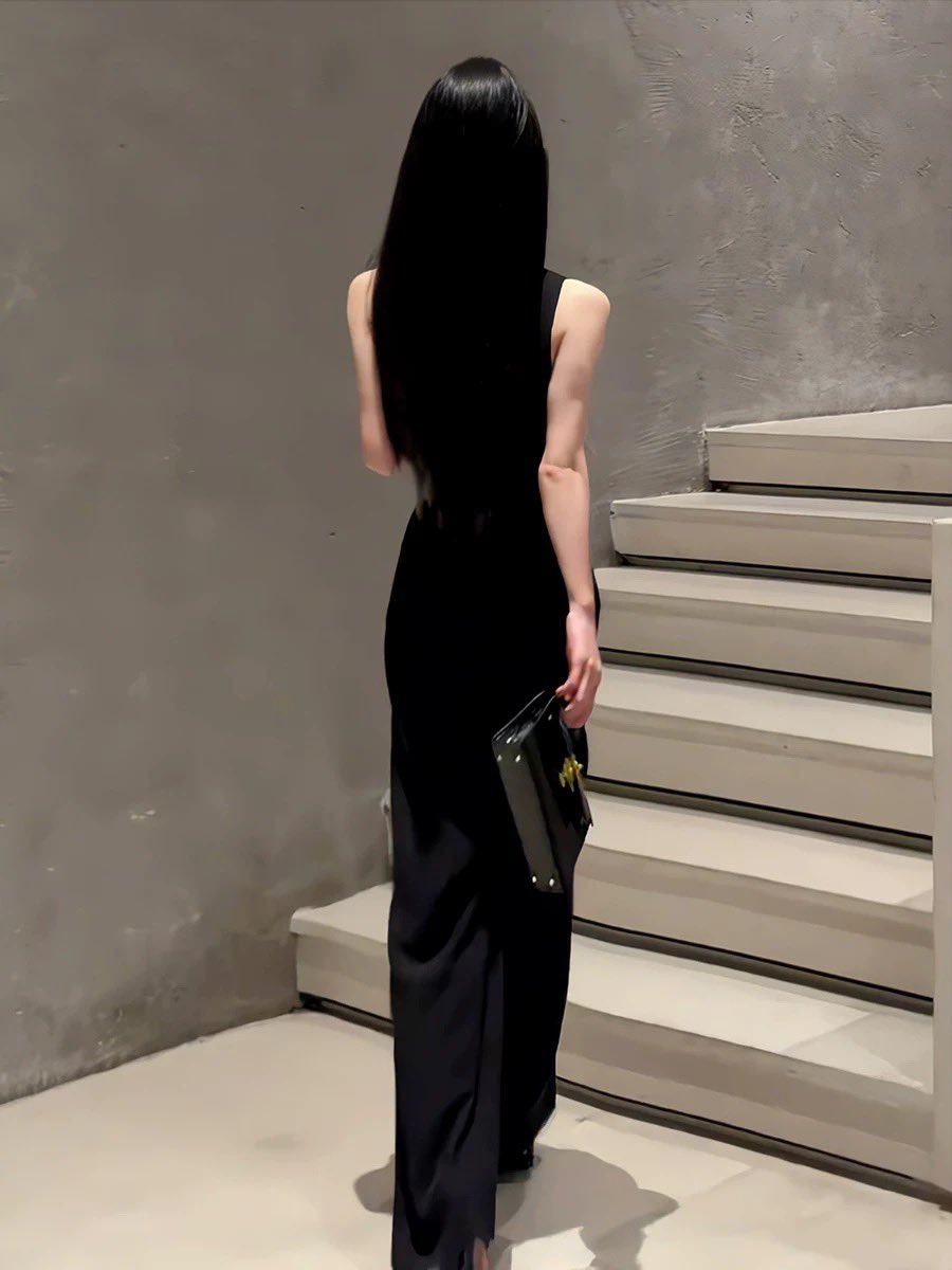 其实我知道，亏钱是为了让我瘦成这样的闪电⚡

#加密货币 #BTC #ETH