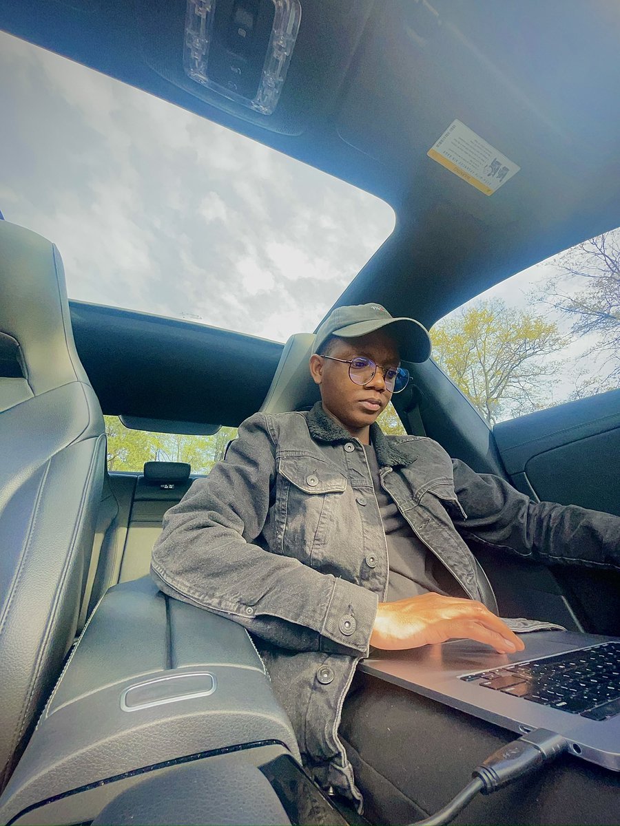 Viny_Visuals's tweet image. The people around you aren't meant to understand your purpose so don't waste your time trying to convince them. They will catch on years later!
- Uncle Vinny