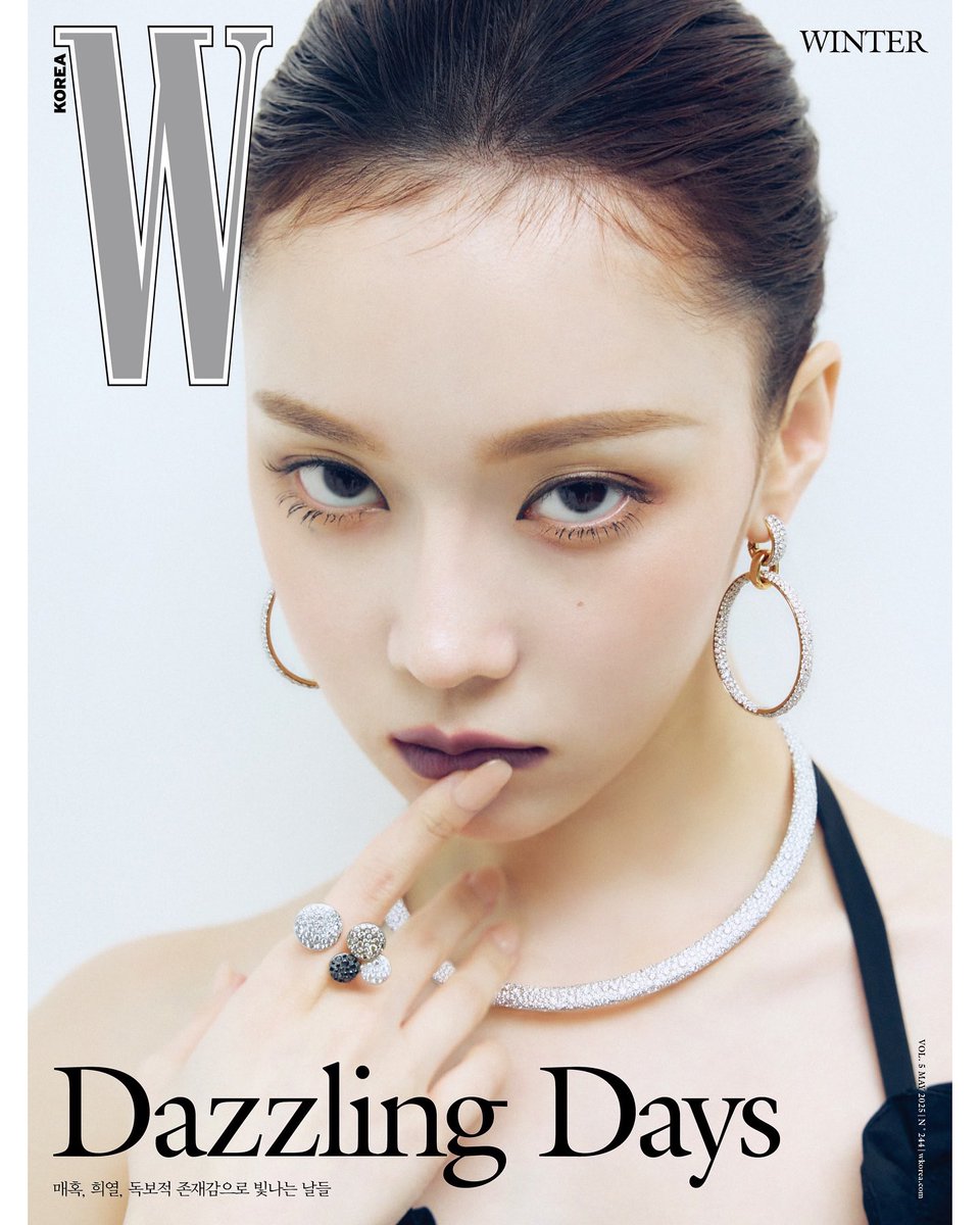 WINTER_DCgall's tweet photo. <W Korea> 2025 Vol 5. 5월호 커버 #윈터

윈터 커버 및 화보 16p 수록 📚

📍예판 링크 안내 <Yes24>

D형 
🔗https://t.co/56B7dJXQfZ
E형
🔗https://t.co/ZluWNFsk38
F형
🔗https://t.co/AwSpQLe3RJ

#WINTER #ウィンター #에스파 #aespa
#Pomellato #포멜라토 #포멜라토누도 https://t.co/1BlYHzKyAS