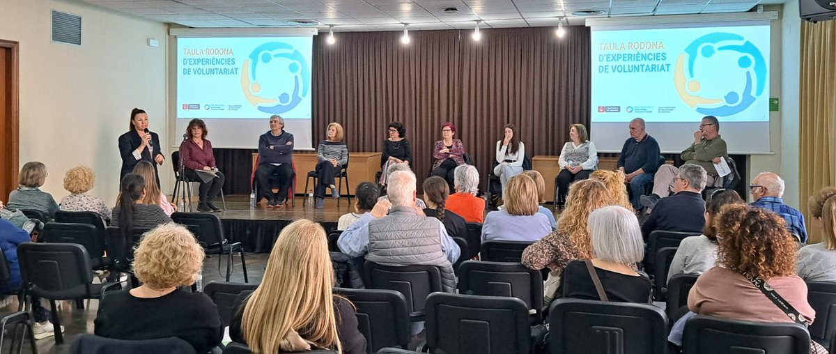 @vxlsabadell (@vxlsabadell) on Twitter photo El <a href="/vxlcat/">Voluntariat per la llengua</a> del <a href="/CNLSabadell/">CNL Sabadell</a> s'ha explicat de nou en aquesta edició de la taula rodona d'experiències de voluntariat, organitzada per <a href="/sbdterritori/">Sbd Acció Territorial, Participació i Voluntariat</a> de l'<a href="/Aj_Sabadell/">Ajuntament Sabadell</a>. El <a href="/vxlcat/">Voluntariat per la llengua</a> del <a href="/CNLSabadell/">CNL Sabadell</a> s'ha explicat de nou en aquesta edició de la taula rodona d'experiències de voluntariat, organitzada per <a href="/sbdterritori/">Sbd Acció Territorial, Participació i Voluntariat</a> de l'<a href="/Aj_Sabadell/">Ajuntament Sabadell</a>.