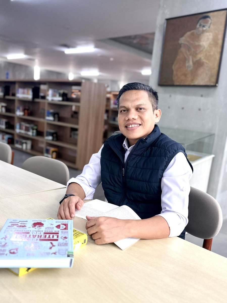 Menimba Imu 

Jangan pernah berhenti belajar karena hidup tidak pernah berhenti mengajarkan hal-hal baru

Semua yang ada di Alam semesta adalah perpustakaan Ilmu, baik yang tersurat maupun yang tersirat