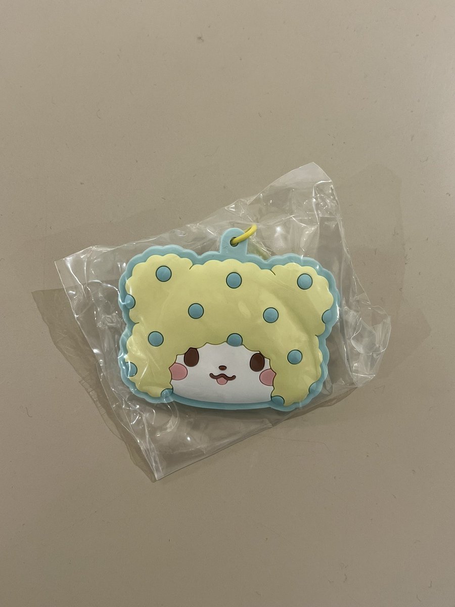 ___kkk1919's tweet photo. サンリオ
シークレットラバーミラーキーホルダー

譲:まるもふびより

求:キティ

出先にて撮影のため交換決まり次第dmにてid付きのお写真を送らせていただきます。
都内手渡し、郵送どちらでも対応可能です。
お心当たりのある方ご連絡いただけますと幸いです。 https://t.co/cPwI9k8cuI