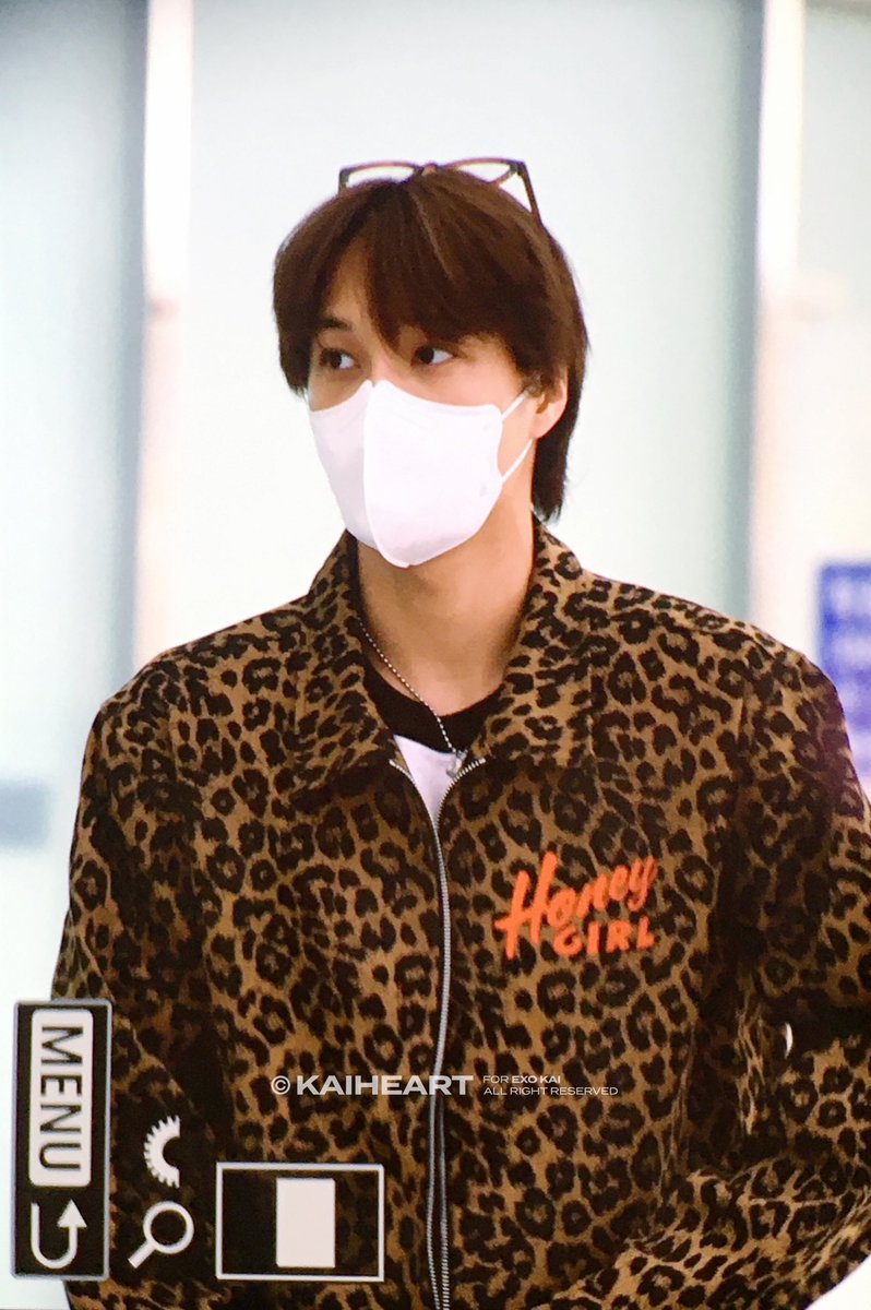 Rinskai_88's tweet photo. RT @KAI_HEART_114: 250411 GMP 
#KAI #카이 #종인 #엑소카이 
@weareoneEXO https://t.co/vJg9hv9Wfq