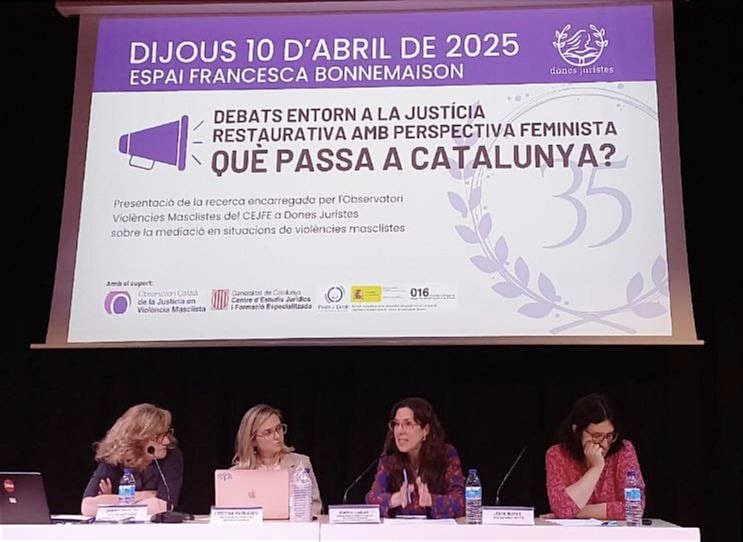 Moltes felicitats a <a href="/donesjuristes/">Dones Juristes</a> per aquesta jornada i els seus 35 anys 💜. Demoledores dades sobre la manca de formació en gènere dels i les professionals de mediació civil i familiar en situacions de violència masclista. ⚡️ <a href="/cejfe/">CEJFE</a> <a href="/justicia/">Meyer</a> @gemmanicolaslazo
<a href="/juliahumet/">Júlia Humet Ribas</a>