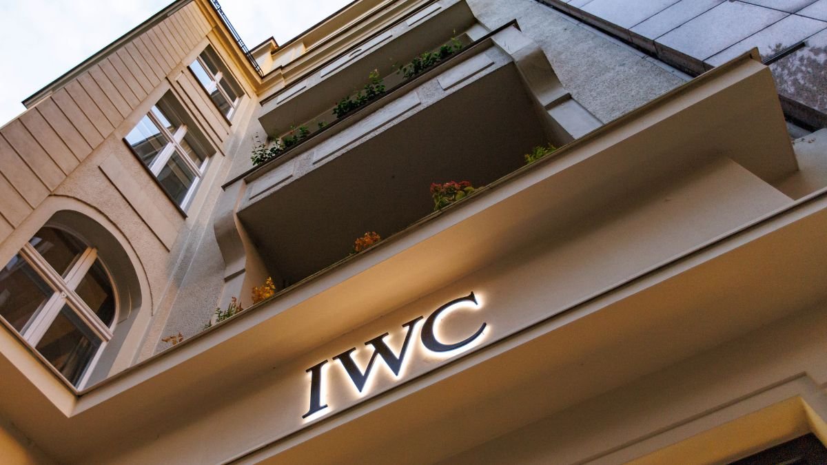 reichweite's tweet photo. Erlebbare Eleganz, festgehalten in Bildern: Wir durften den exklusiven Ambassador-Workshop der Luxusuhrenmarke @IWC
foto- und videografisch begleiten.

#agenturreichweite #brand #luxus #fotografie #videografie #shooting https://t.co/2BirWPHQyv