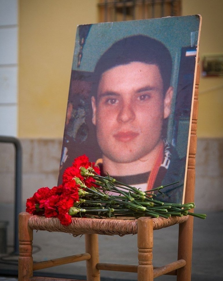 Guillem Agulló, ni oblit ni perdó
#LaLluitaContinua
#Antifeixistes
#MaiToblidarem