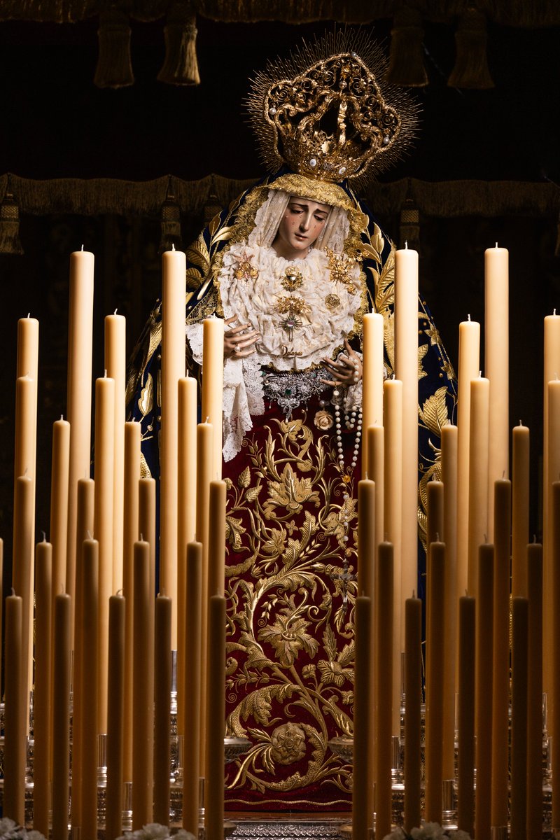 DoloresSanJuan's tweet photo. ❤️🗡️ ¡Es Viernes de Dolores!

🕯️ Como marca la tradición, la Santísima Virgen preside la parroquia de San Juan Bautista en su trono procesional. ¡Acude a su encuentro en el día grande de nuestra Archicofradía! 

📸 @LMFotosCofrades 
#cofradíasMLG https://t.co/MOfFfTQLwR