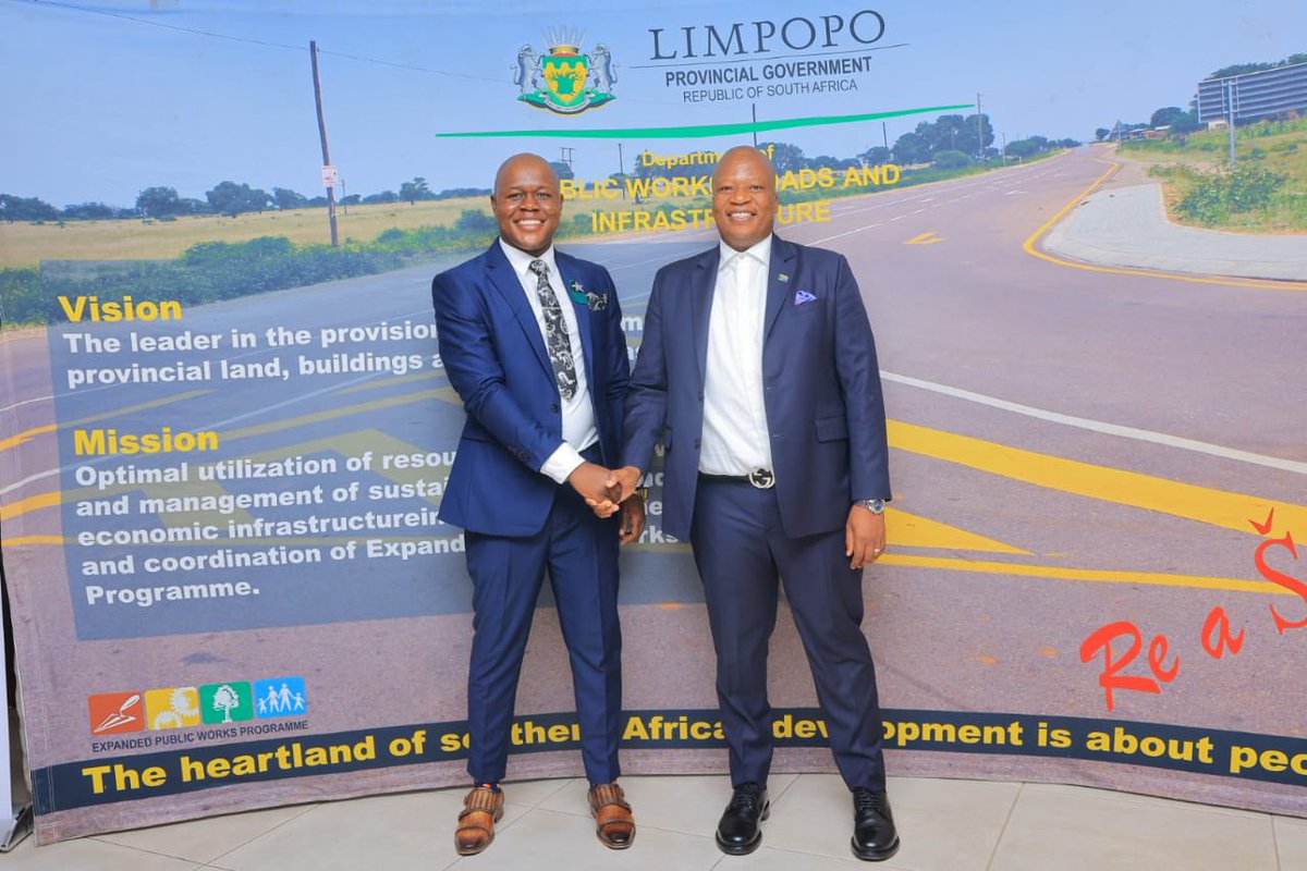Gratitude_M1's tweet photo. Limpopo needs leaders who show up. Tony Rachoene is in communities, fixing roads, creating jobs, and building hope. That’s real leadership!
#TonyRachoene #ActionOverTalk https://t.co/NaAQlfoaO9