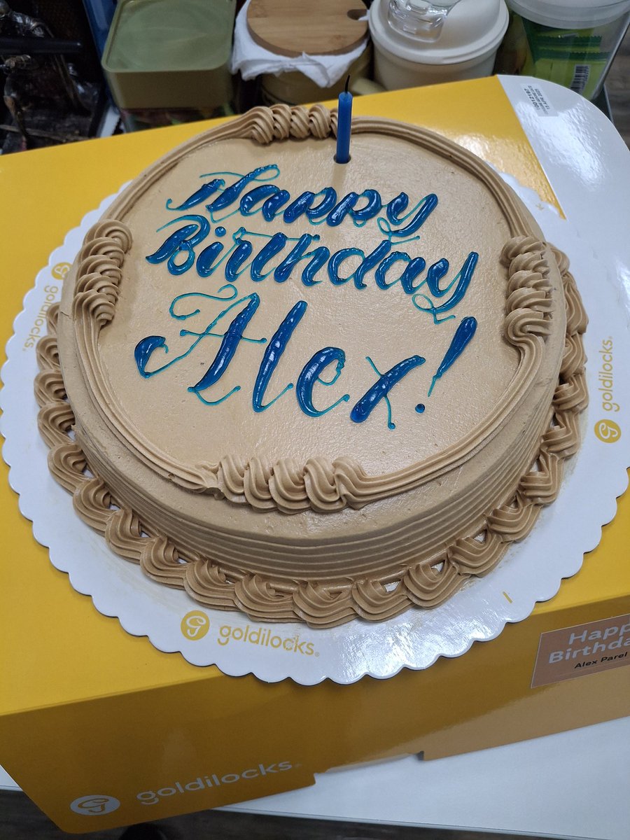 alexparel's tweet photo. Salamat sa cake with personalized greeting. 🙂❤️ https://t.co/I1tyXp3j76