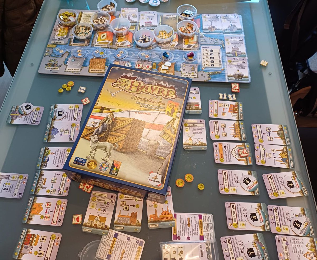 Partidaza a Le Havre. Más allá de Agricola y Patchwork no soy muy fan de Uwe, pero éste la verdad que me ha gustado bastante.