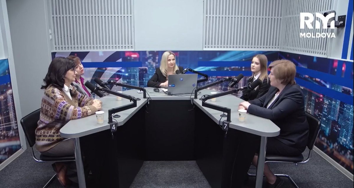 teleradiomd's tweet photo. 📻Ascultă „Spațiul Public” la Radio Moldova - emisiunea care aduce claritate la evenimente de actualitate.

🕐De luni până vineri, de la 10:10 până la 11:00, cu Veronica Mungiu și Cristina Bencheci.

#RadioMoldova #TRM #ReușimÎmpreună https://t.co/RusgPM30dN