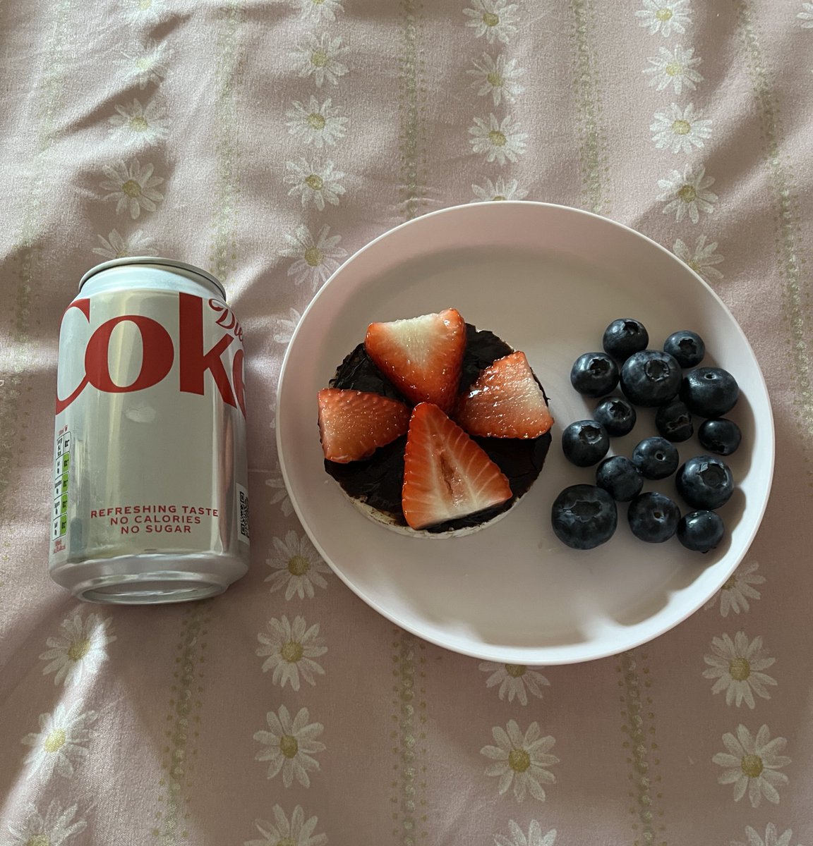 🎀🍓 tweet media