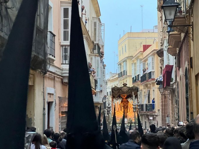 Semana Santa Cádiz 2025: Horario e itinerario de la Virgen de los Dolores de Servitas en el Viernes de Dolores