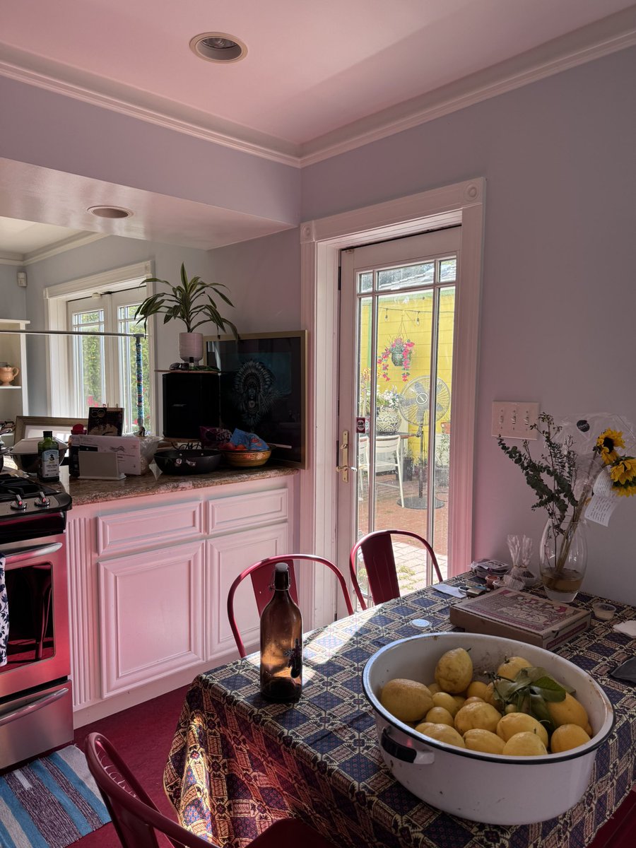 Mona Fang tweet media