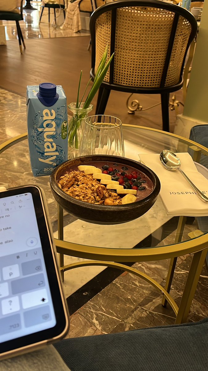 MangionLegal's tweet photo. Working out of office #litigationlawyer #easterbreak https://t.co/ZwMFiojXBa