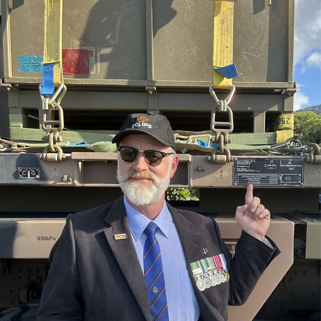 ECLIPS_Eng's tweet image. #ECLIPS MD Shaun recently attended a parade where the Governor-General presented the Meritorious Unit Citation for the 1RAR Operation SOLACE in Somalia.

On the adjacent parade ground, a demo of modern eqpt, he spotted in a moment of pride, an ECLIPS flatrack.
#AustralianVeterans