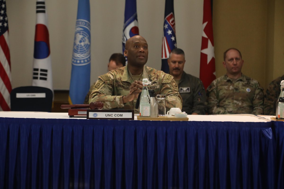 instinct_iron's tweet photo. Following President Trump's hints of reducing U.S. military presence in South Korea, the head of U.S. Forces Korea emphasized that current troop levels are essential for regional stability and missile defense. With 28,500 personnel on the ground, the focus remains on clear strategy amid ongoing threats from North Korea. The Pentagon has yet to announce any formal troop reduction plans. This situation continues to attract attention as it impacts both U.S. allies and adversaries in the Indo-Pacific. 🇺🇸⚔️ #MilitaryNews #KoreaCrisis