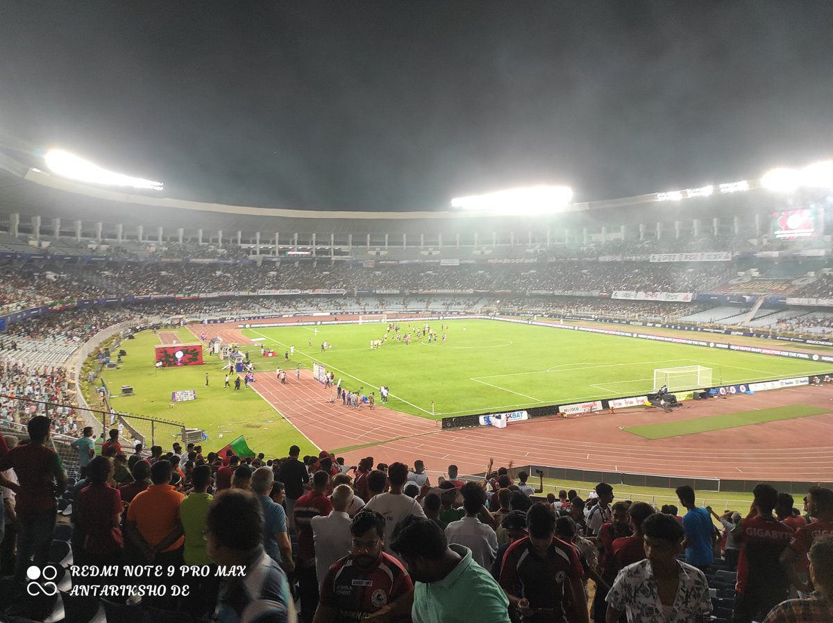 MohunBaganHub's tweet image. What's the use of organizing the ISL Final in Kolkata if the regular fans and ultras doesn't get their tickets? 

Every time, when the matches are organized by FSDL/Durand committee, a huge number of tickets are sold in black

This can't continue every season. 
SHAME ON FSDL!!