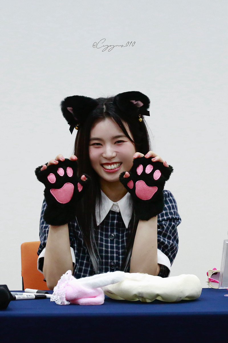 cygnus_010's tweet photo. ✨.*𝖧𝖠𝖯𝖯𝖸 𝖬𝖨𝖪𝖴 𝖣𝖠𝖸*.✨

#아이몬드 #i_mond #imond 
#miku #미쿠 https://t.co/OW0ngINpCz