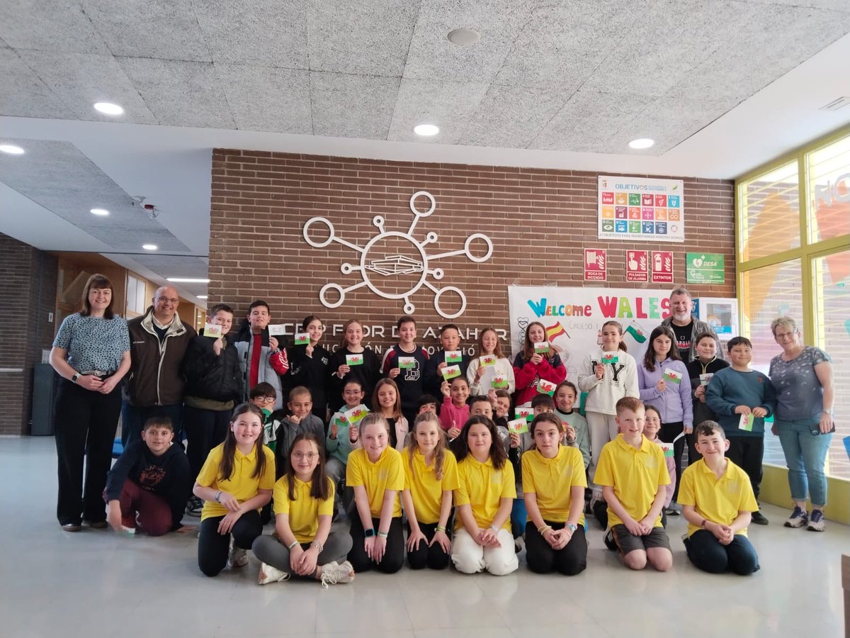 intlinksglobal's tweet photo. Pupils from Ysgol Dyffryn Ardudwy had an unforgettable visit to CEIP Flor de Azahar in Málaga as part of an exciting Taith exchange! 🌍✈️🇪🇸 

#TaithWales #SchoolExchange #GlobalLearning @CEIPFlorAzahar #ysgoldyffrynardudwy @TaithWales #Cymru #Wales #Spain #Sbaen https://t.co/9o0IKfrIXC