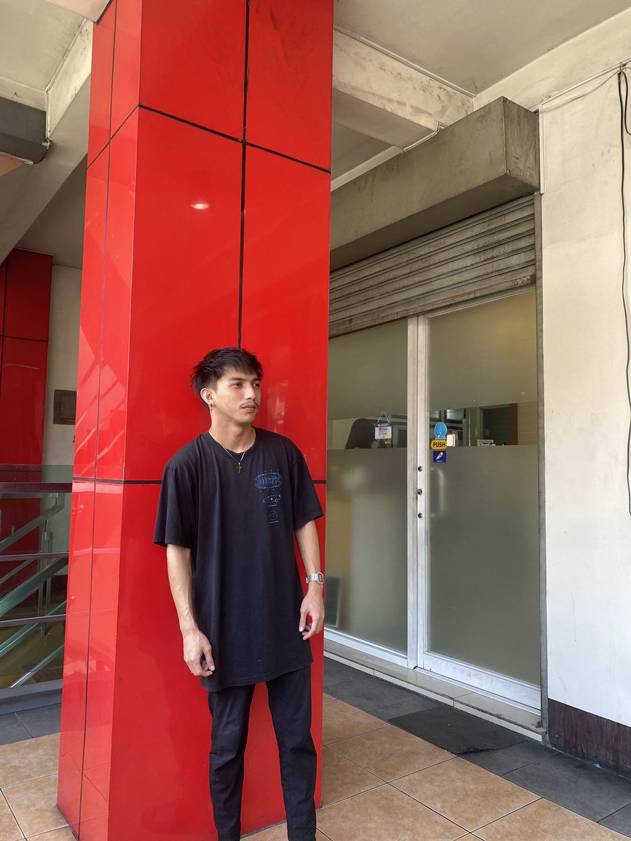 Kurt052922's tweet photo. Kurt is on Duty at the @HorizonKamuning @Horizon_kmning2 
Dm me For Reservation😉 https://t.co/KoeZrxJyYy