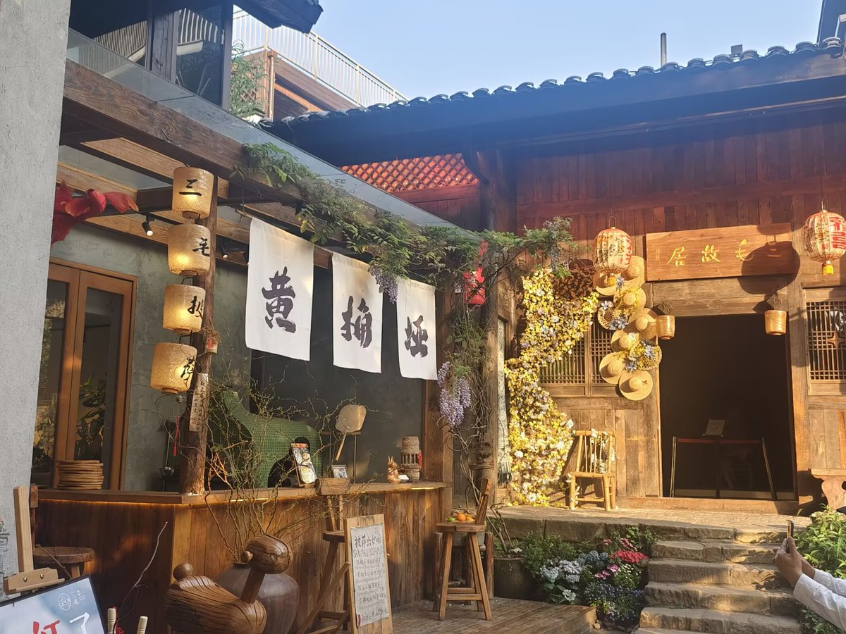 Yujian79's tweet photo. 爬爬山 https://t.co/HAQ8c9mB75