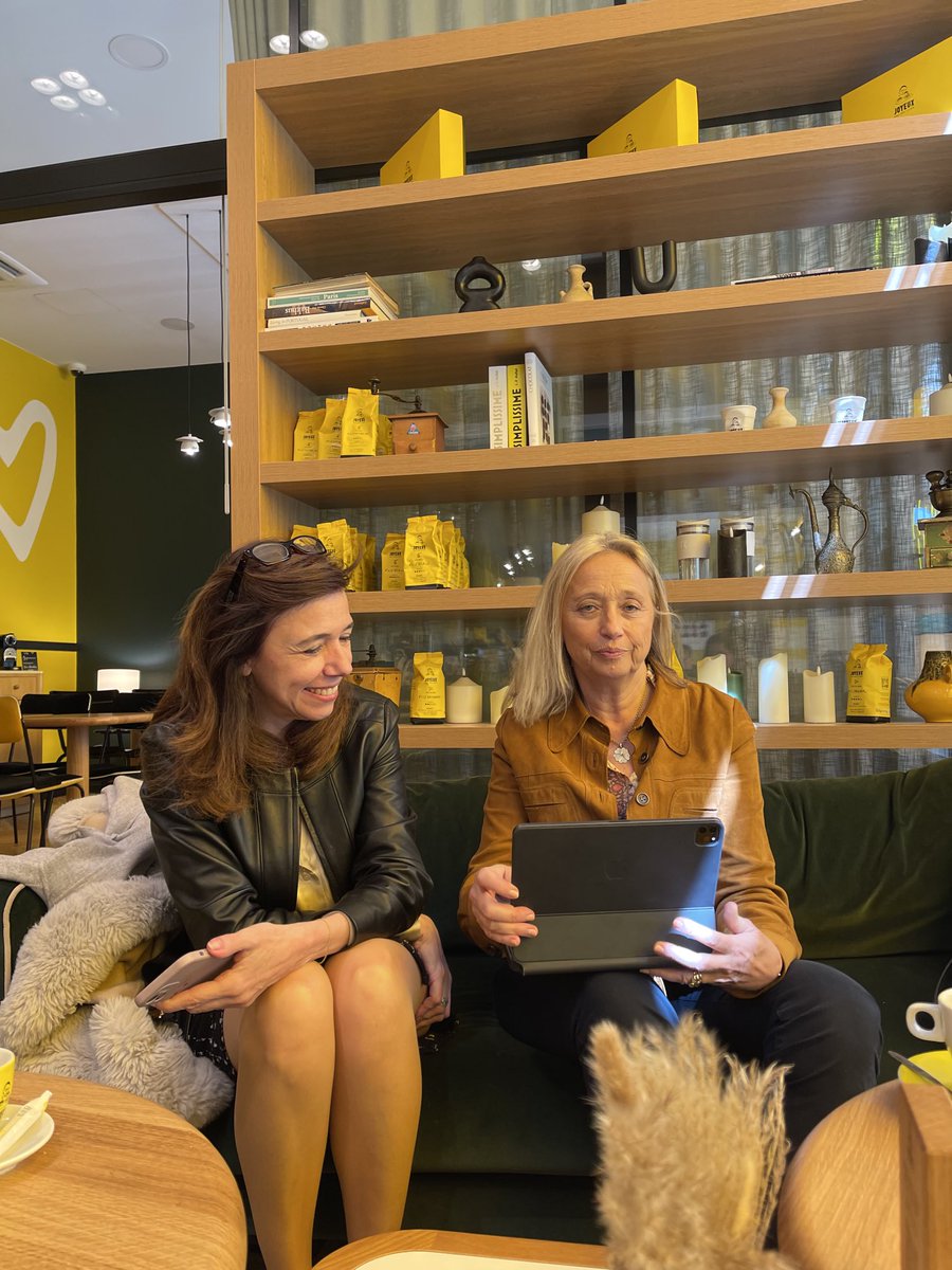 idhalluin41's tweet photo. ⁦au ⁦@cafejoyeux⁩ . Merveilleux pour tout. Sympathique, joyeux, délicieux avec un service top. Bravo ! https://t.co/5BTvxwZOHL