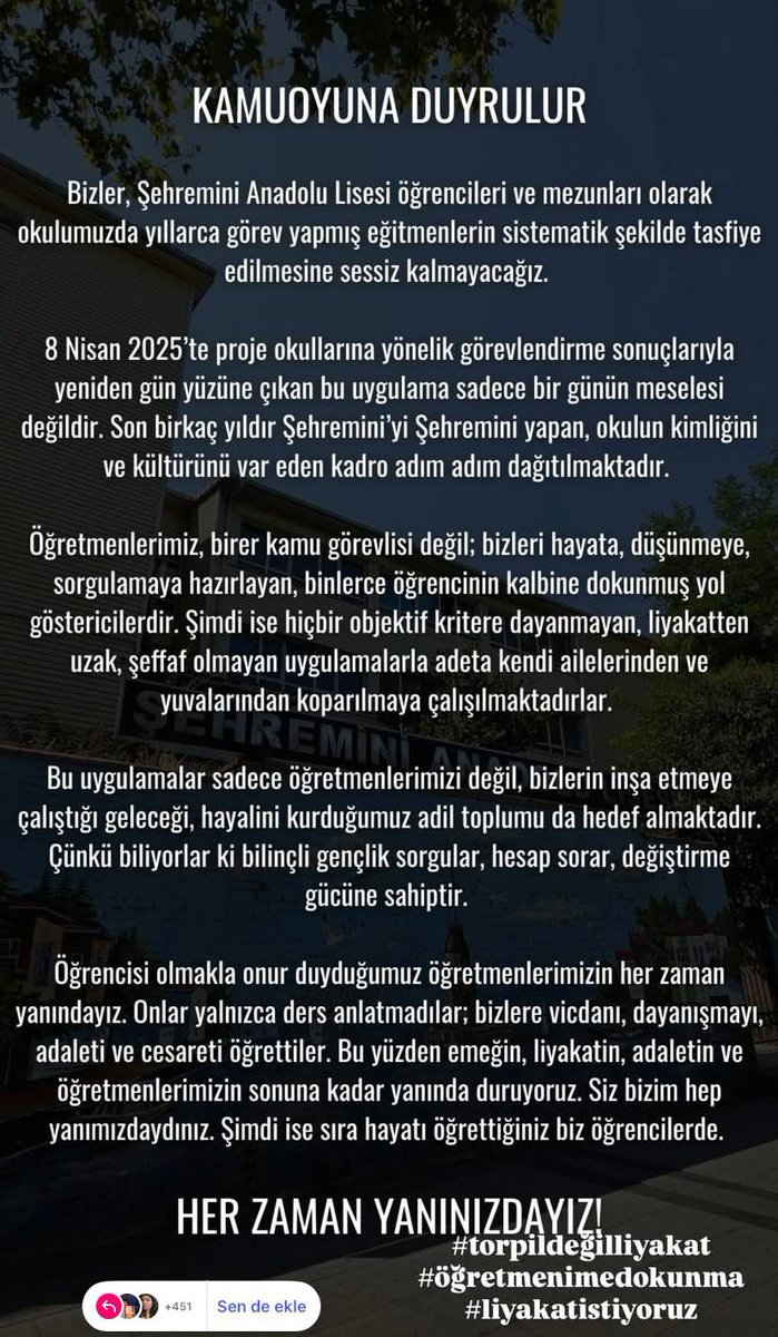 vaziyetcomtr's tweet photo. İstanbul başta olmak üzere birçok ildeki lise öğretmenleri açığa alınmaya başladı.

30’dan fazla köklü liseye yönetici ve öğretmen atamaları yapılarak siyasi görüşlerinden ötürü birçok öğretmenin açığa alındığı iddia ediliyor.

Öğrenciler, öğretmenlere yönelik destek çağrılarına başladı.