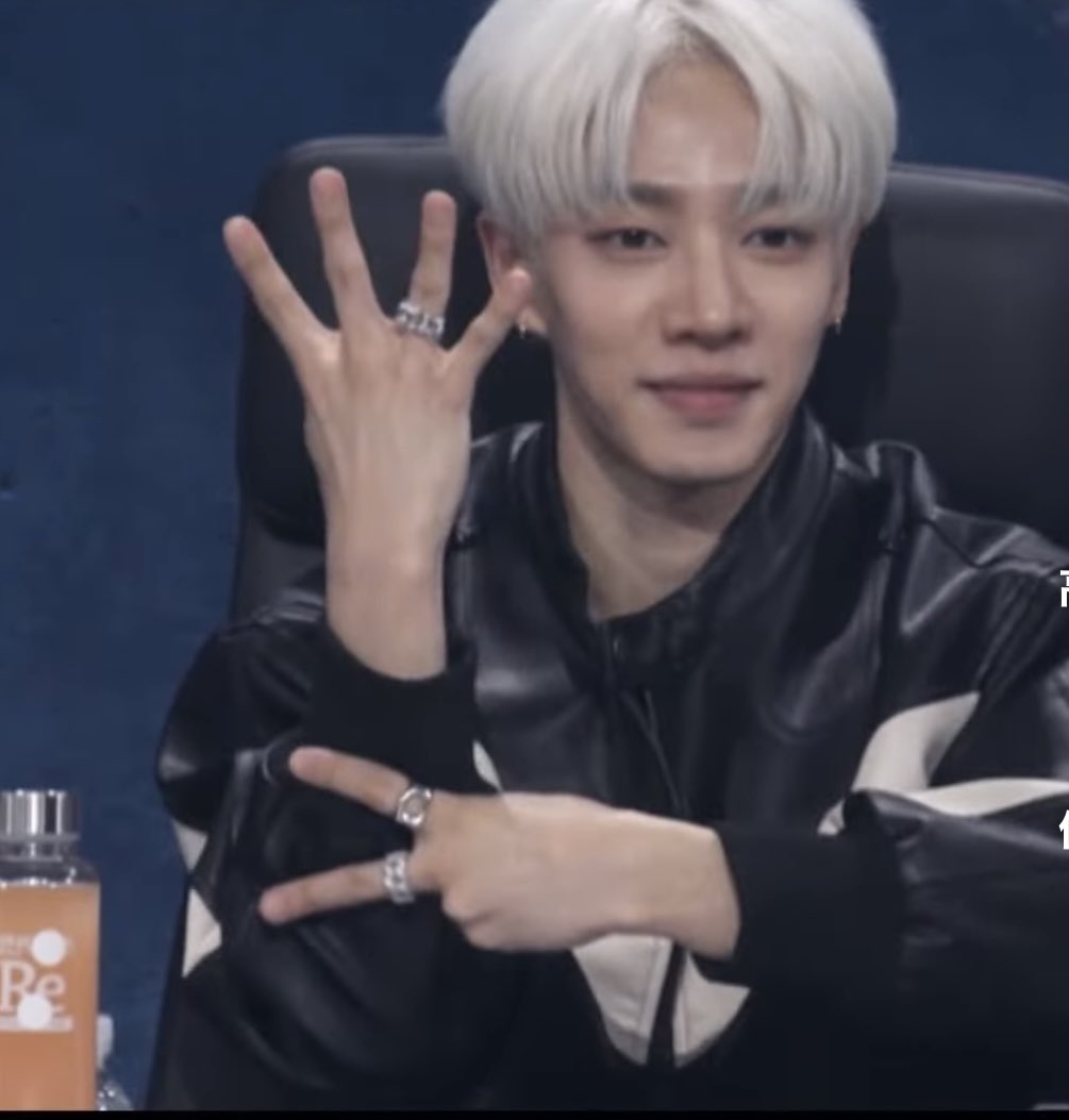 0410macky's tweet image. [SHORTS TIME] 원곡자 크리스토퍼도 극찬한 피크타임 무대?! #shorts youtube.com/shorts/iO_MjRB… @YouTubeより

#피크타임 #peaktime
#이기광 #LEEGIKWANG 
#문종업 #MOONJONGUP 

🥹🥹🥹🥹🥹