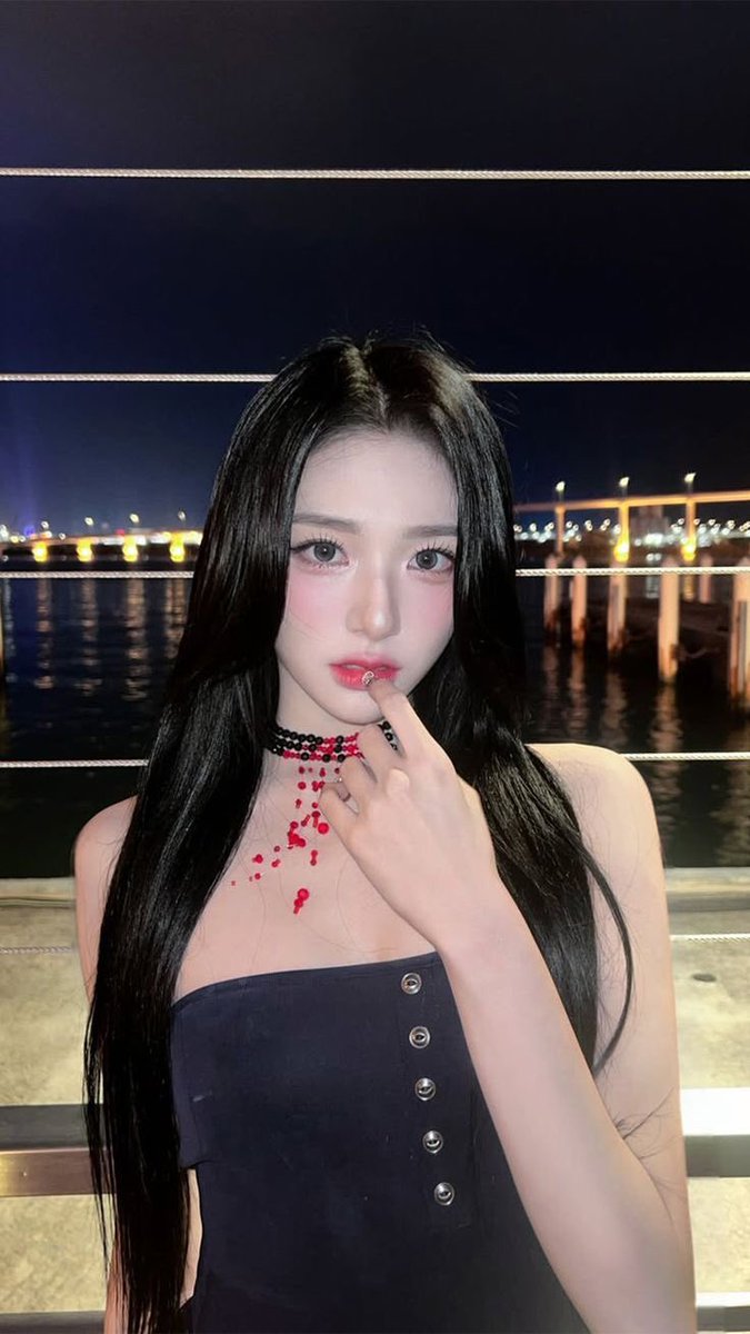 selfolssi ♤ tweet media